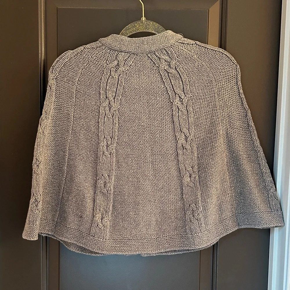 Tea Collection Charcoal‎ Button-Up Knit Cape Size L